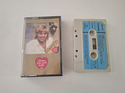 DANNY - TAHDON OLLA SULLE  HELLÄ c-kasetti ( SMK 5647 )