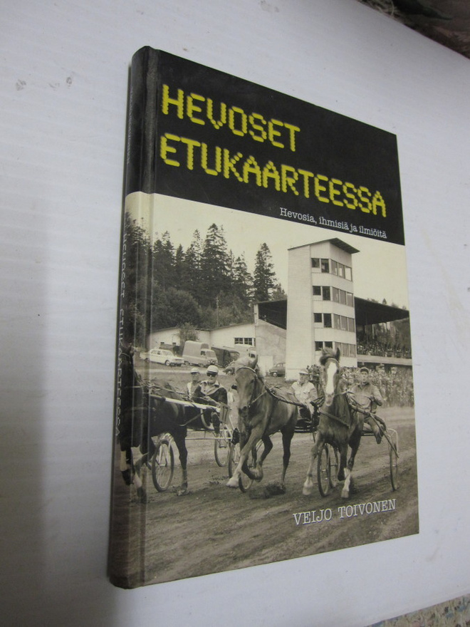 HEVOSET ETUKAARTEESSA - veijo toivonen
