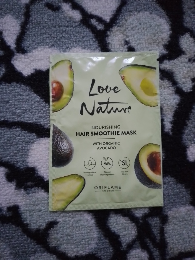 ~Oriflame Nourishing Hair Smoothie Organic Avocado -hiusnaa~