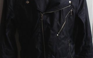 J.Lindeberg Takki
