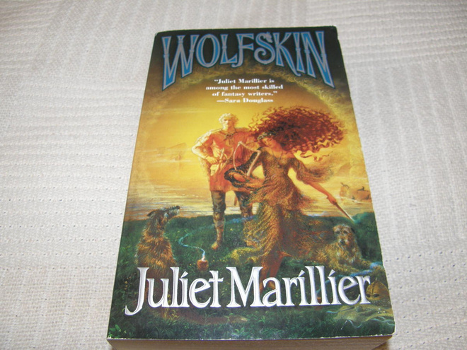 Juliet Marillier Wolfskin  -pok