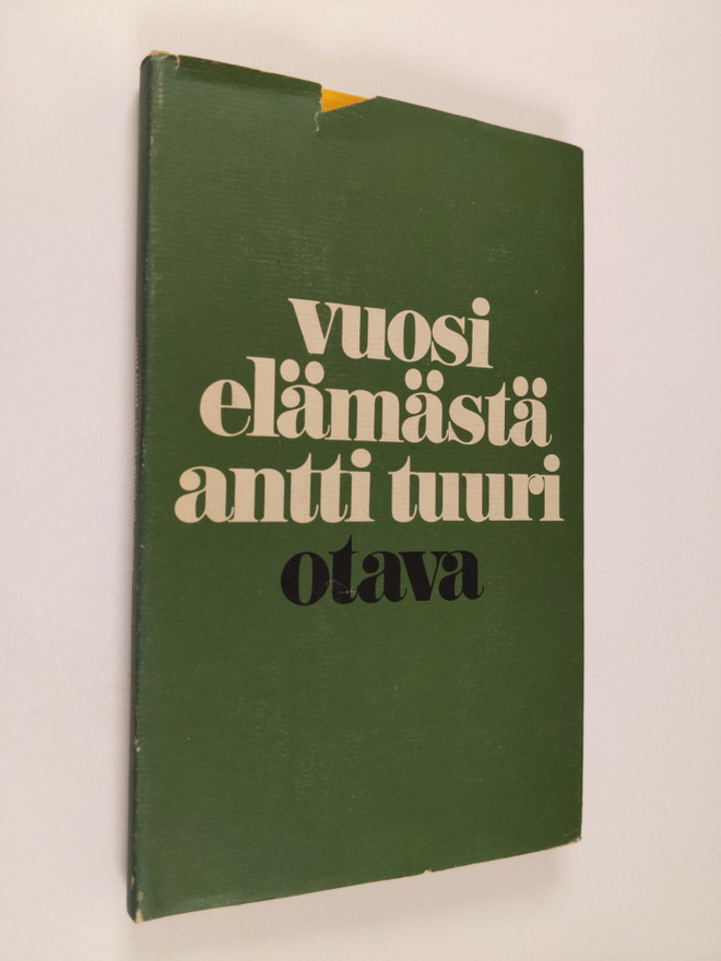 Antti Tuuri : Vuosi elämästä : novelleja
