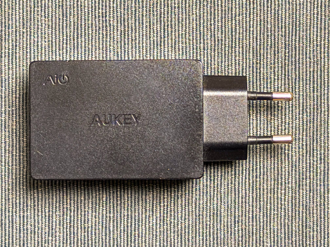 AUKEY 3xUSB-A 6A 30W USB-laturi (PA-U35)