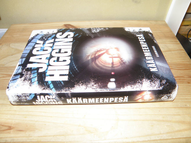 Jack Higgins Käärmeenpesä (sidottu)