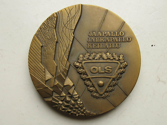 Oulun Luistinseura 100v.