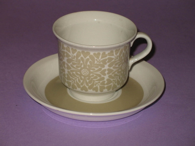 Arabia: Vanha TYTTI -KAHVIKUPPIPARI ( BEIGE)