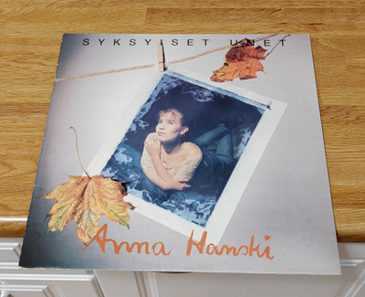 Anna Hanski Syksyiset unet