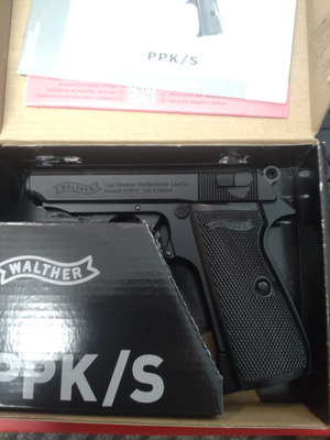 Umarex Walther ppk/s C02 BB