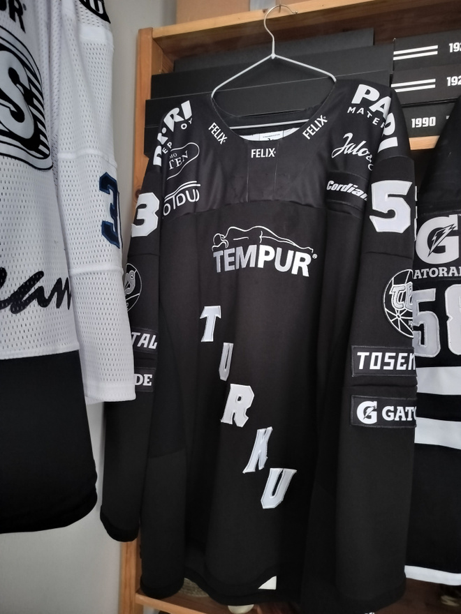 TPS #53 Nevasaari game worn pelipaita