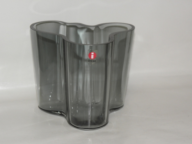 Iittala AALTO maljakko harmaa,,, korkeus 9,5 cm