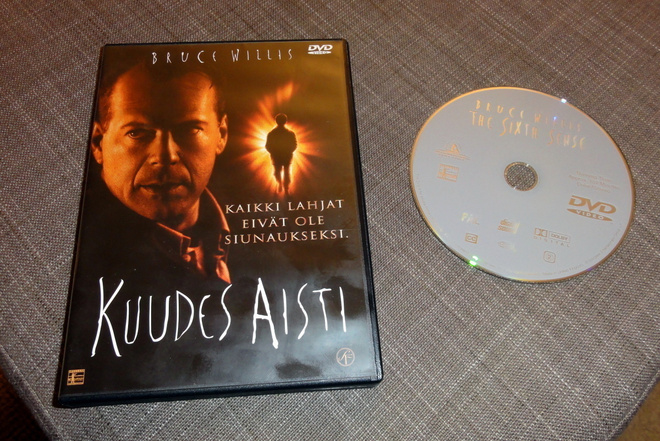 "Kuudes aisti" DVD