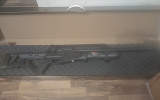 Hatsan Blitz 6,35 mm PCP Full-Auto ilmakivääri
