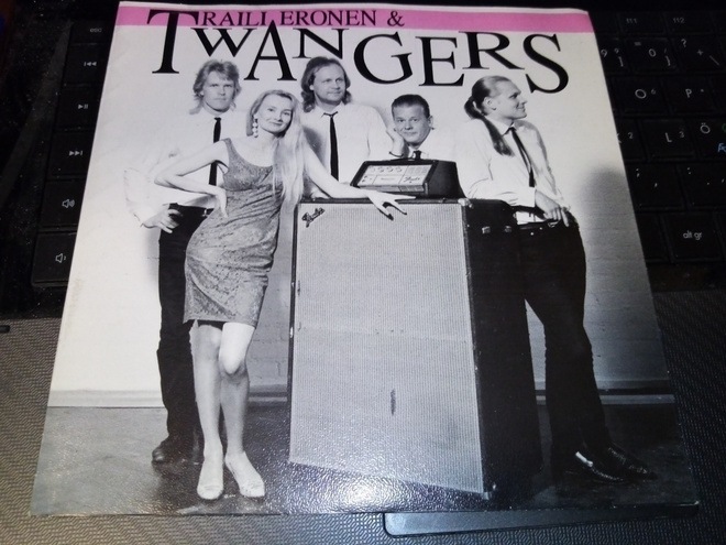 7"single :  Raili Eronen & Twangers ( SIS POSTIKULU  )