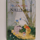 A. A. Milne : Nalle Puh ; Nalle Puh rakentaa talon - pikkukuva 1