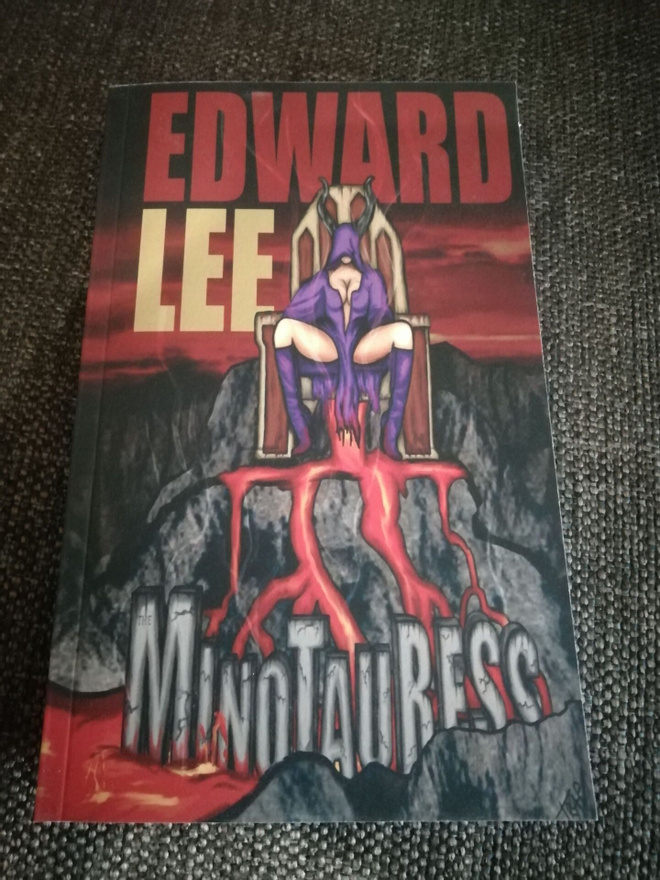 Edward Lee - Minotauress