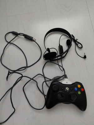 Ohjain + Play and Charge Kit
