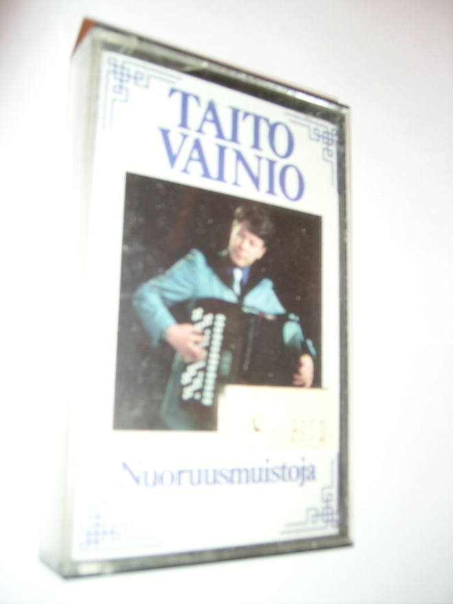 TAITO VAINIO - Nuoruusmuistoja C-kasetti (Sis.postikulut)
