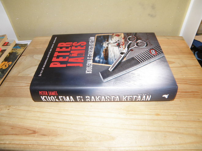 Peter James Kuolema ei rakasta ketään (sidottu)