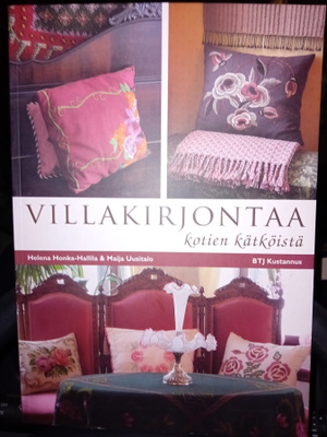 Honka-Hallila : Villakirjontaa kotien kätköistä ( SIS POSTIK