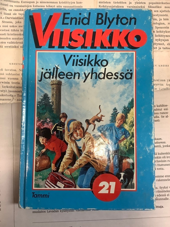 Enid Blyton - Viisikko jälleen yhdessä (sid.)