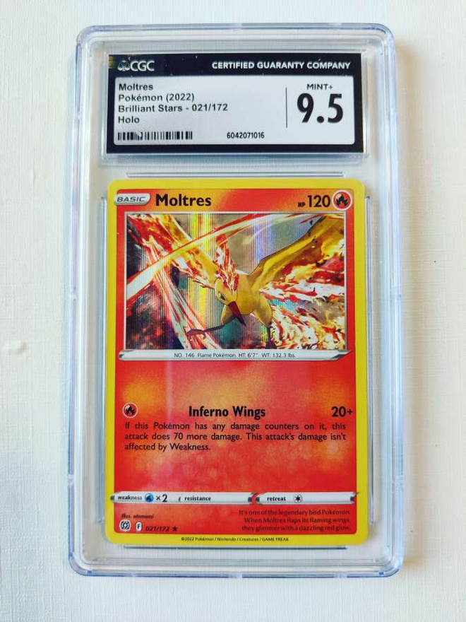 Moltres Brilliant Stars 021/172 CGC 9.5