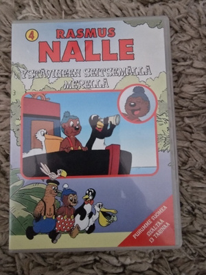 Rasmus Nalle 4 - Ystävineen seitsemällä merellä