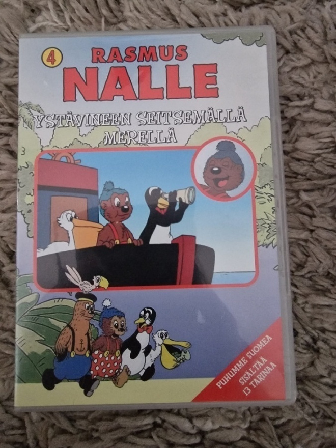 Rasmus Nalle 4 - Ystävineen seitsemällä merellä