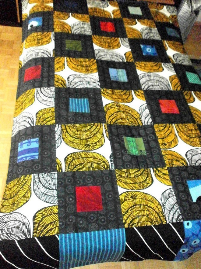 Päiväpeite / tilkkupeitto Marimekko - kankaista