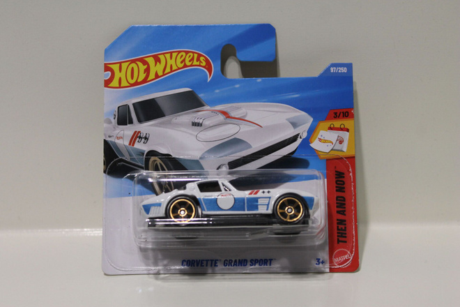 Hot Wheels CHEVROLET CORVETTE GRAND SPORT