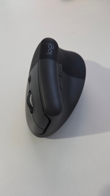 Logitech Lift Ergonominen langaton Pystyhiiri