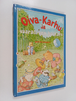 Martin Sharratt : Oiva-Karhu ja vaarallinen haalari