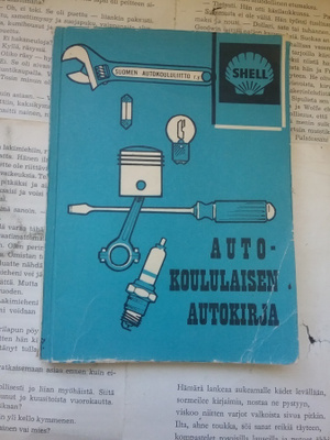 Autokoululaisen autokirja (nid.)