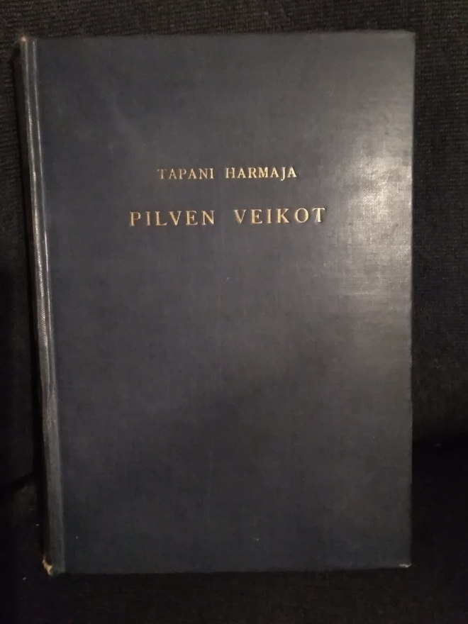 Tapani Harmaja: Pilven veikot