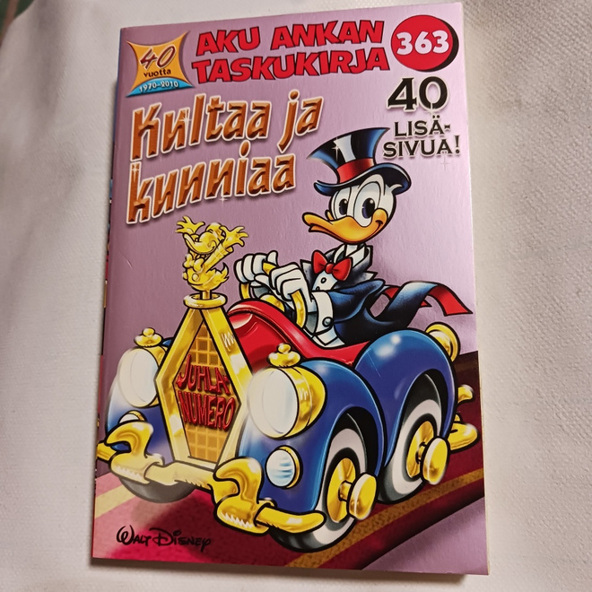Aku Ankan taskukirja 363 - Kultaa ja kunniaa