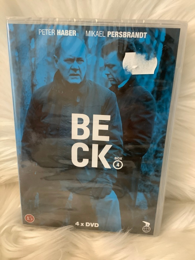 BECK   BOX 4    (UUSI,MUOVEISSA)