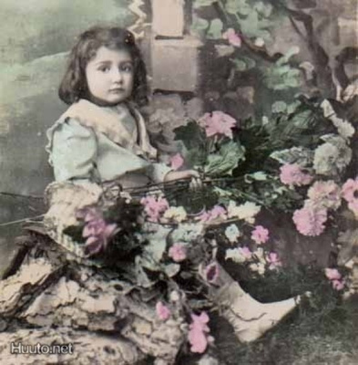 LAPSI / Hurmaava lapsi ja romanttinen miljöö. 1900-l.