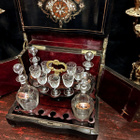 Tyylikäs Napoleon III -kauden liköörisetti (Cave à Liqueur), - pikkukuva 3
