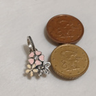 Hopea Pandora Poetic Blooms Flowers Pendant Charm - pikkukuva 3