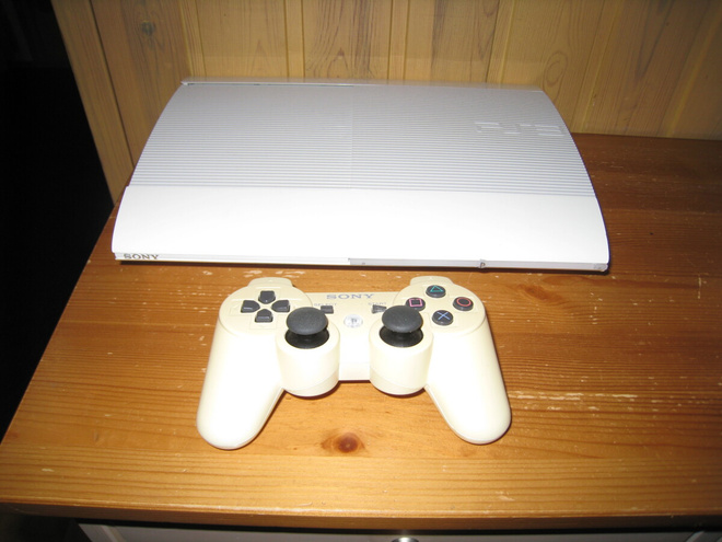 Playstation 3 super slim 500 GB