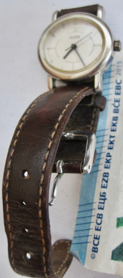 VANHA Kello Guess