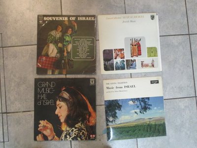 4 ISRAELILAISTA MUSIIKKIA SISÄLTÄVÄÄ LP LEVYÄ