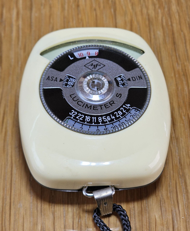 == Agfa Lucimeter S Light Meter