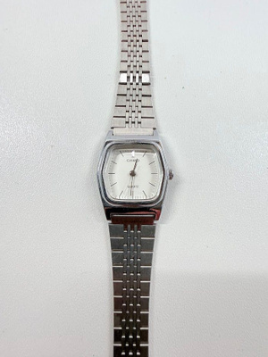 CASIO NAISTEN KELLO