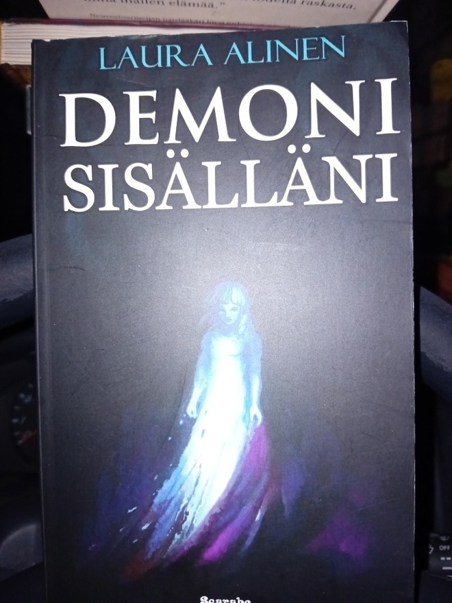 Alinen : Demoni sisälläni ( SIS POSTIKULU  )