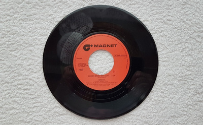 Darts – Come Back My Love / Naff Off 7" Single