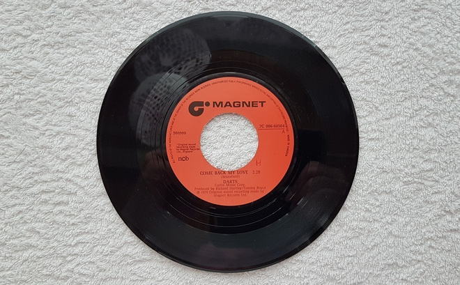 Darts – Come Back My Love / Naff Off  7" Single