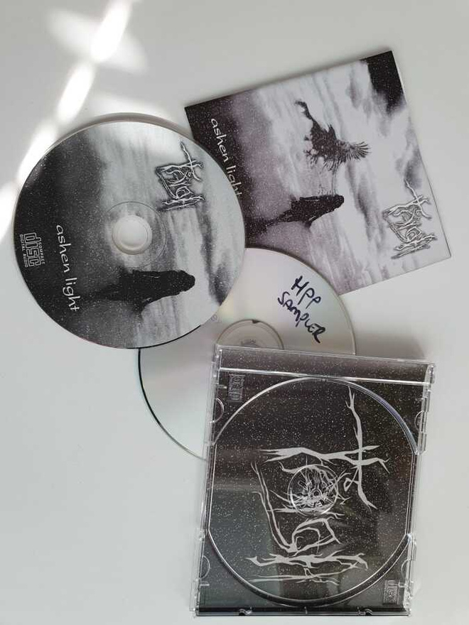 Taiga – Ashen Light (CD, Metallic Media / Le Crepuscule Du S