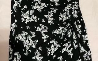 Mekko, käyttämätön !! koko 48-50