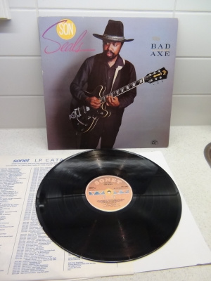 BAD  AXE , SON SEALS