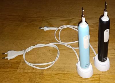 Braun Oral-B Pro Series 1 S.ham.harja & Laturi 2kpl.